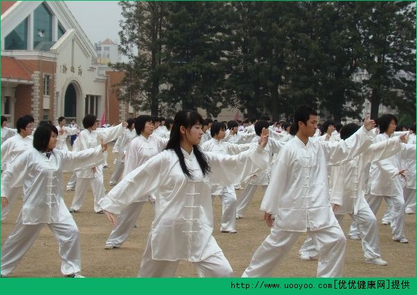 练太极拳穿什么鞋？什么鞋适合练太极拳？[多图]