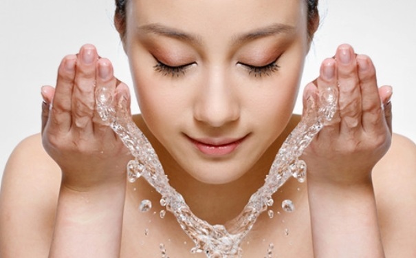秋季洗脸有哪些禁忌？秋季洗脸的禁忌有哪些？[图]